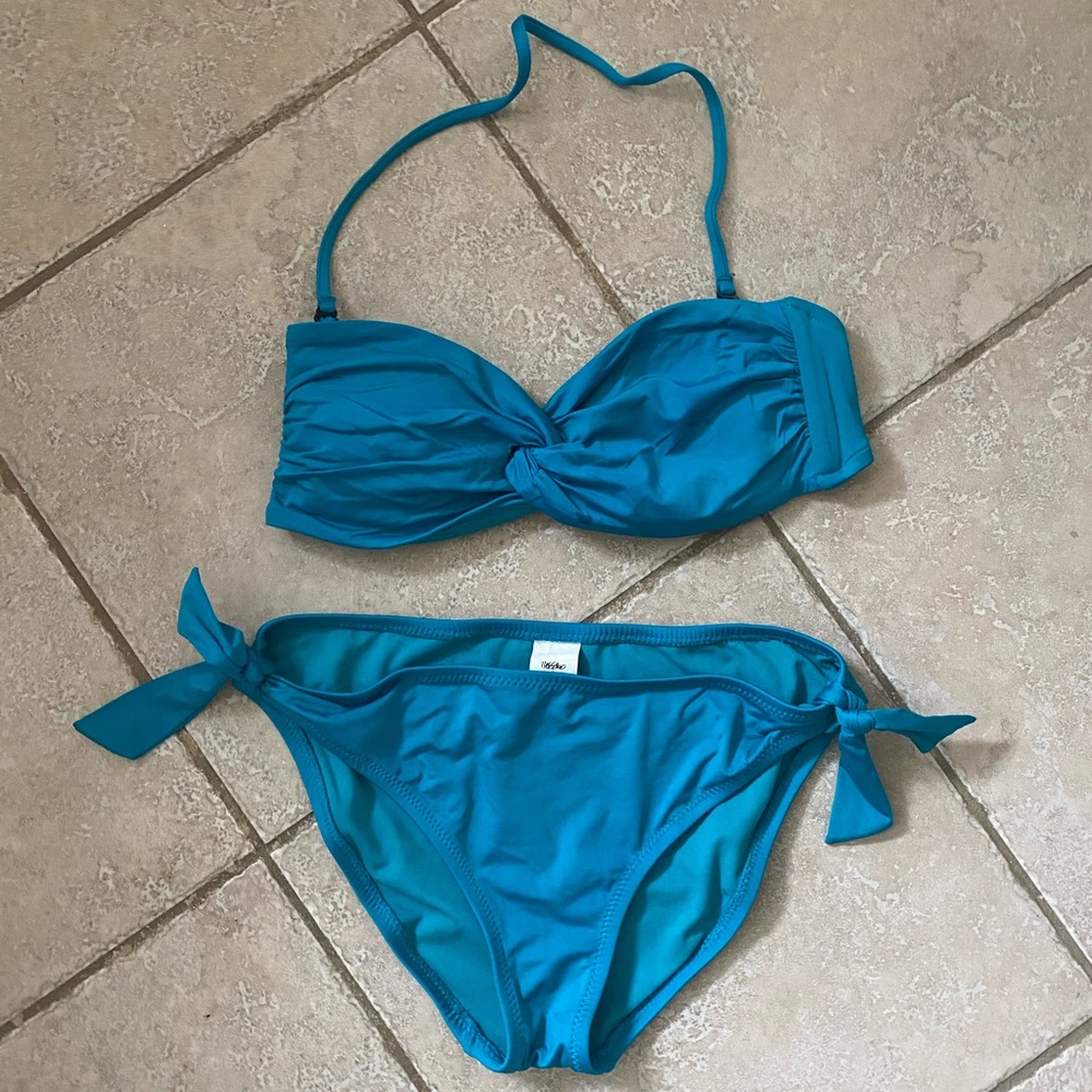 Women’s Two Piece- Mossimo Size Small